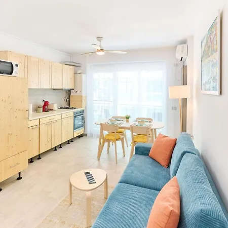 Blacksearama Apartment- Spa, Pools And Parking * מאמאיה