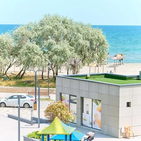 Blacksearama Apartment- Spa, Pools And Parking