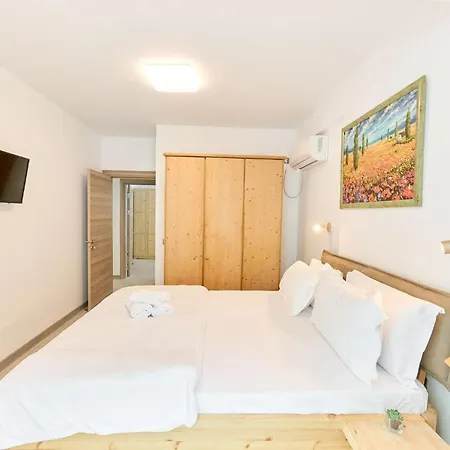 Blacksearama Apartment- Spa, Pools And Parking