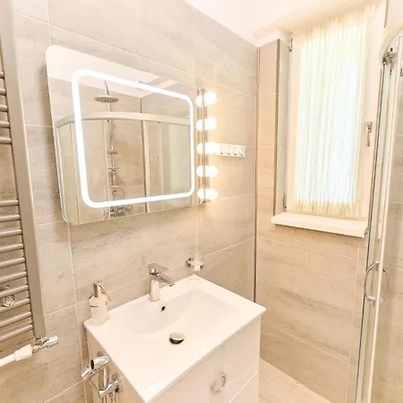 Apartamento Blacksearama Apartment- Spa, Pools And Parking Mamaia