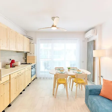 Blacksearama Apartment- Spa, Pools And Parking דירה *